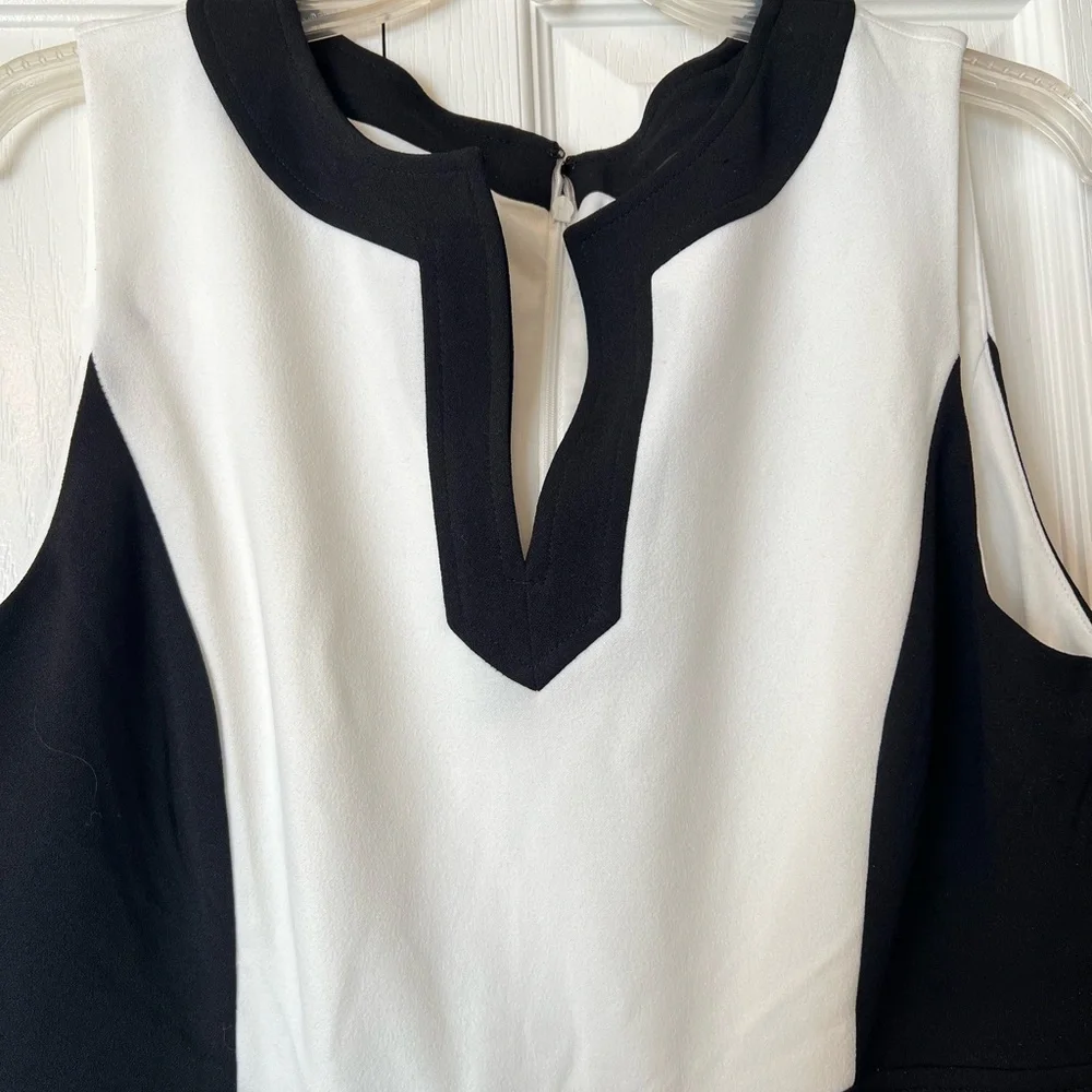 Tahari WomenPolyester Sleeveless Color Block Black & White Dress Size 10 NWT - Picture 3 of 7